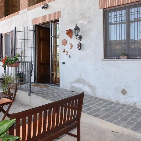 Bed and Breakfast La Casa Di Enzo Lequio Tanaro Экстерьер фото
