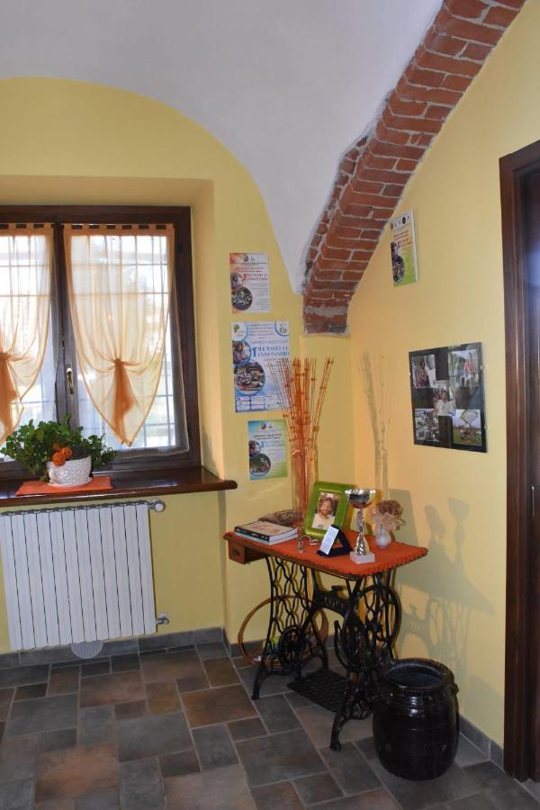 Bed and Breakfast La Casa Di Enzo Lequio Tanaro Экстерьер фото