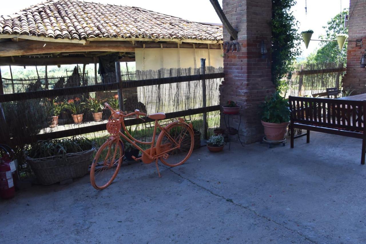 Bed and Breakfast La Casa Di Enzo Lequio Tanaro Экстерьер фото