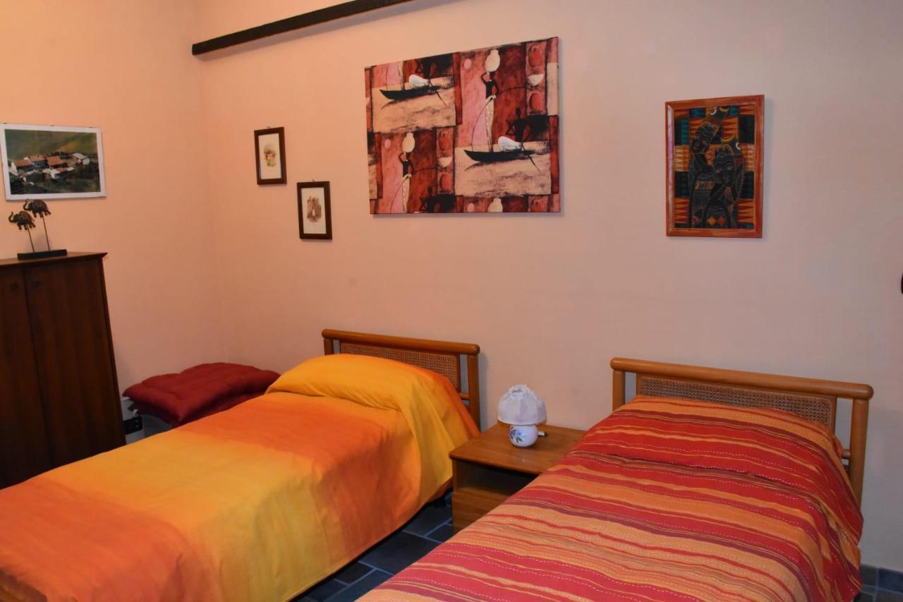 Bed and Breakfast La Casa Di Enzo Lequio Tanaro Экстерьер фото