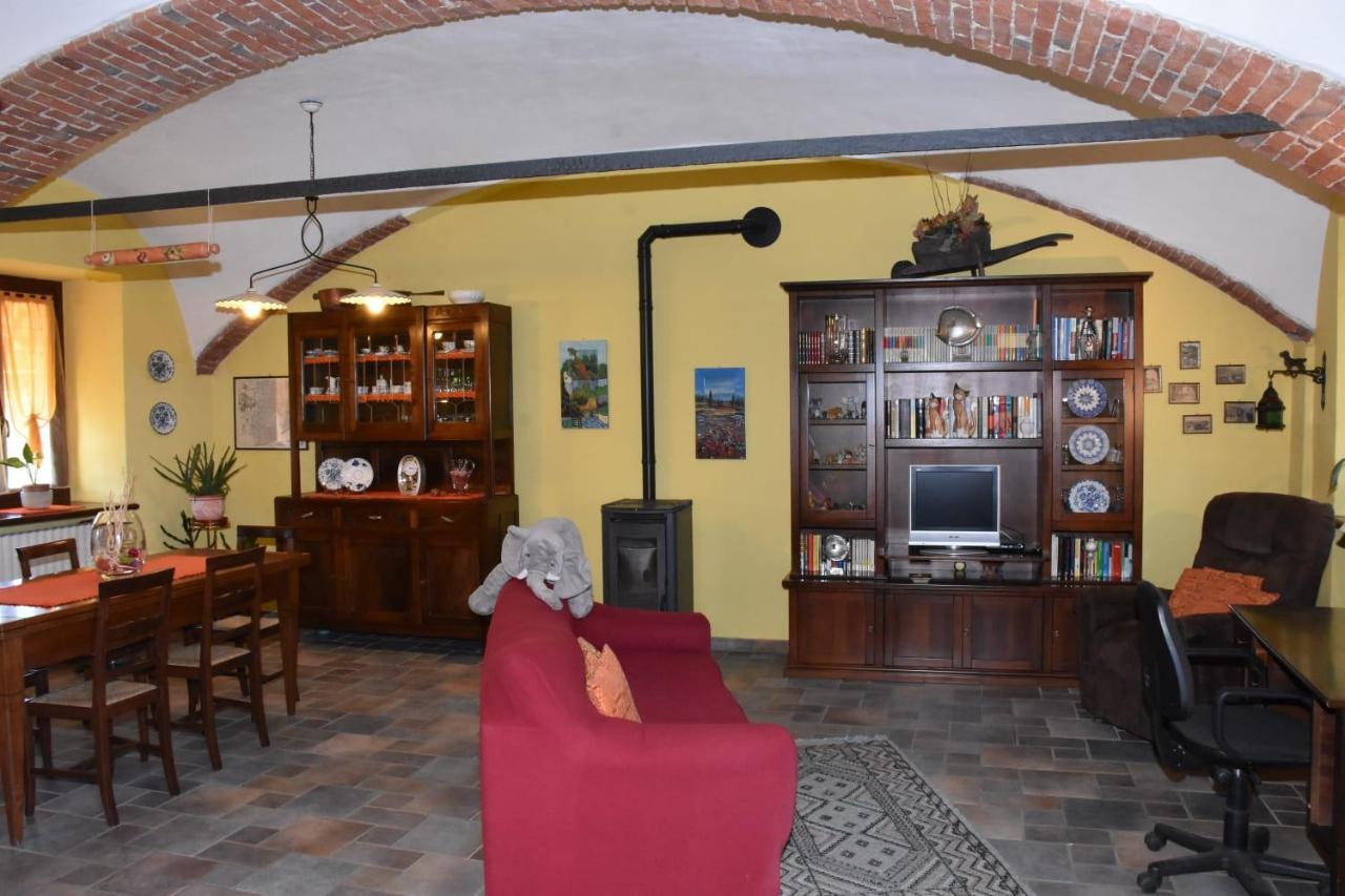 Bed and Breakfast La Casa Di Enzo Lequio Tanaro Экстерьер фото